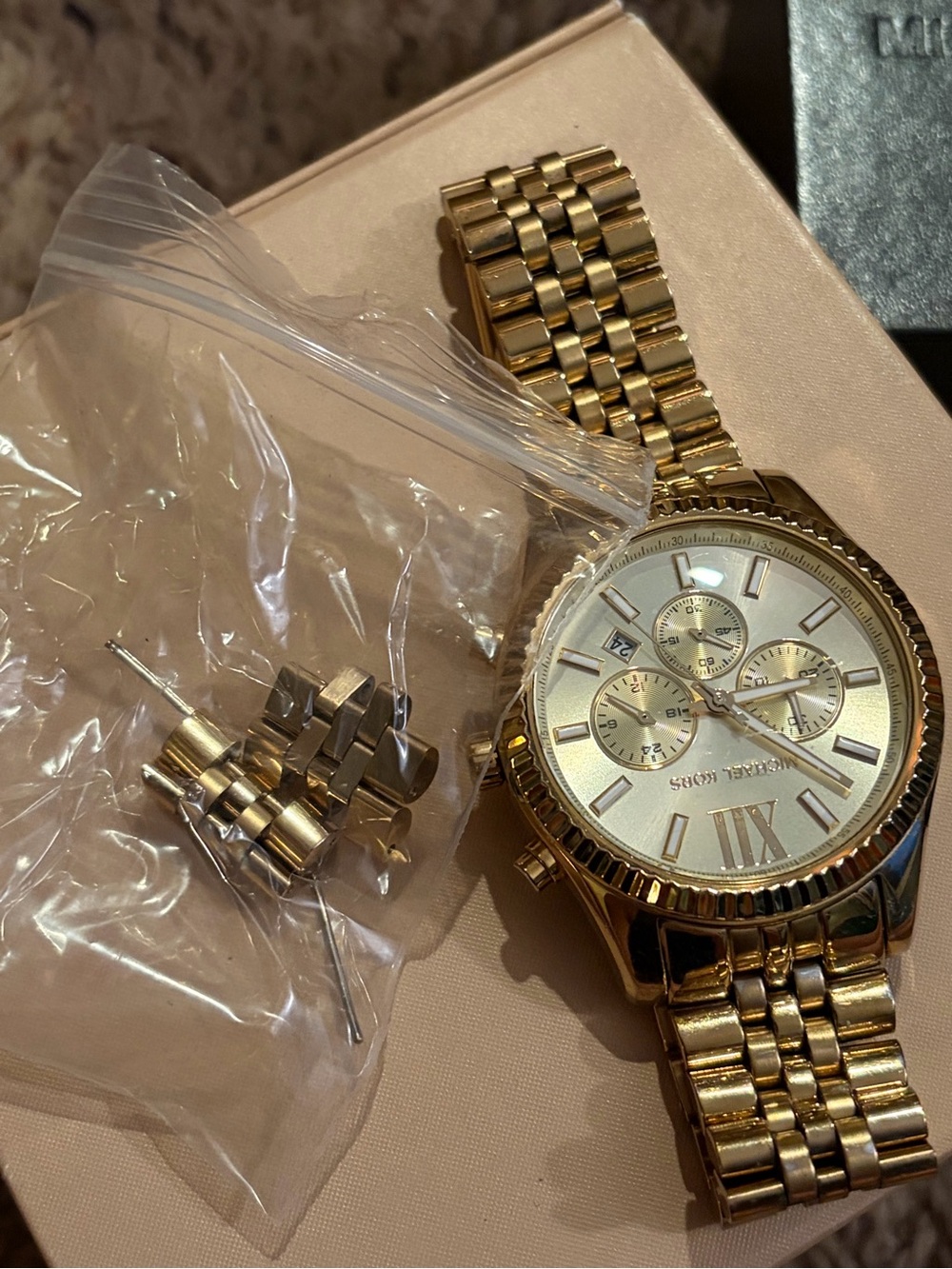 ✨Michael Kors Gold-Tone Watch✨🎄 - Picture 6 of 7
